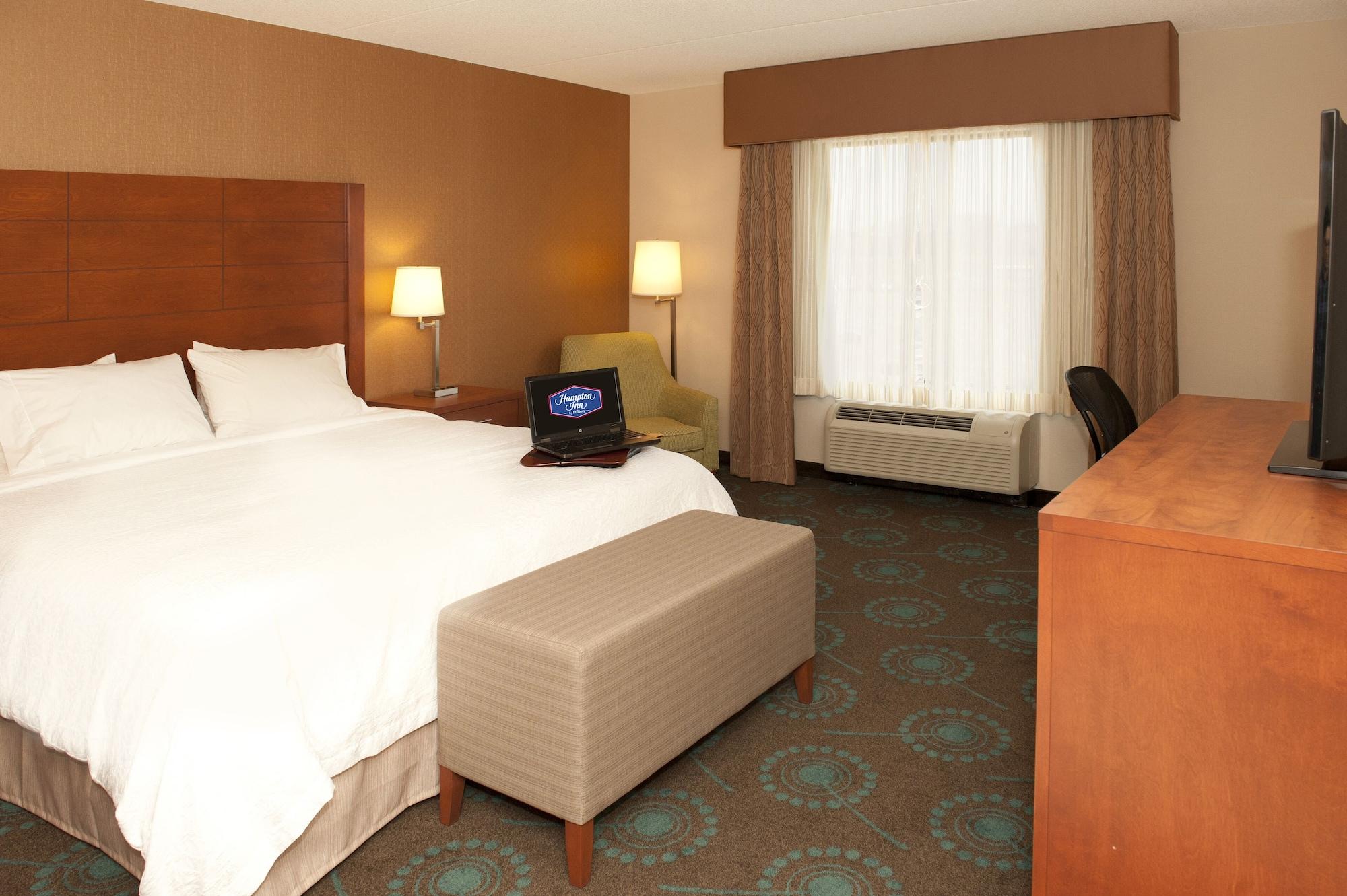 Hampton Inn By Hilton Brampton - Toronto Экстерьер фото