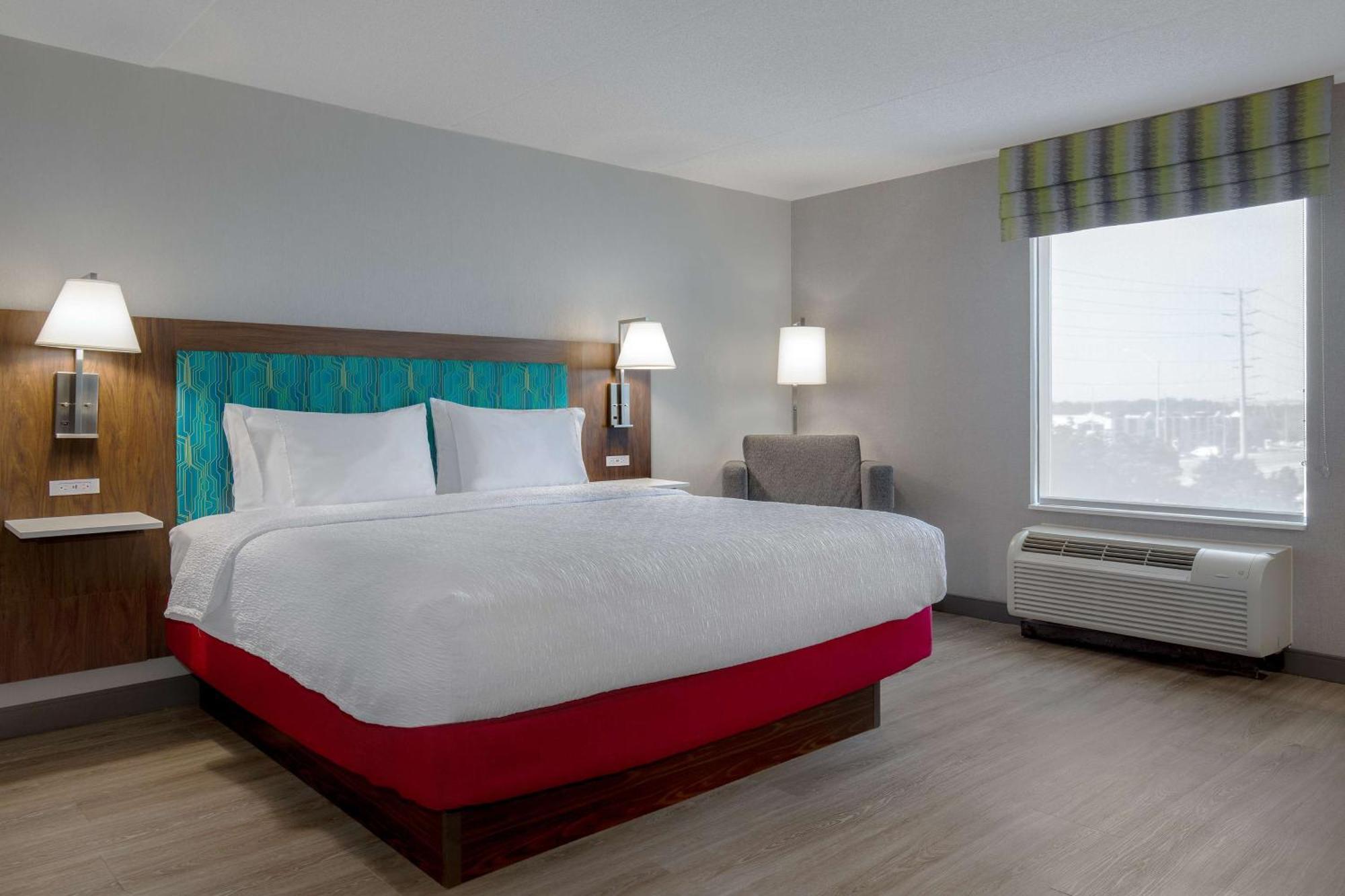 Hampton Inn By Hilton Brampton - Toronto Экстерьер фото